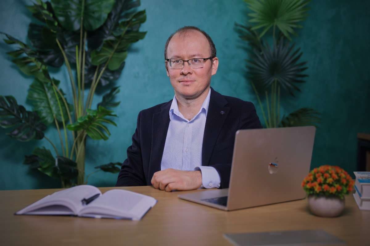 Raufxon Salaxo'jayev